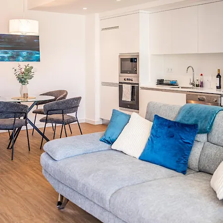 Apartament Relaxed Madeira With Pool & Balcony *