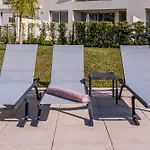 Relaxed Madeira With Pool & Balcony *
